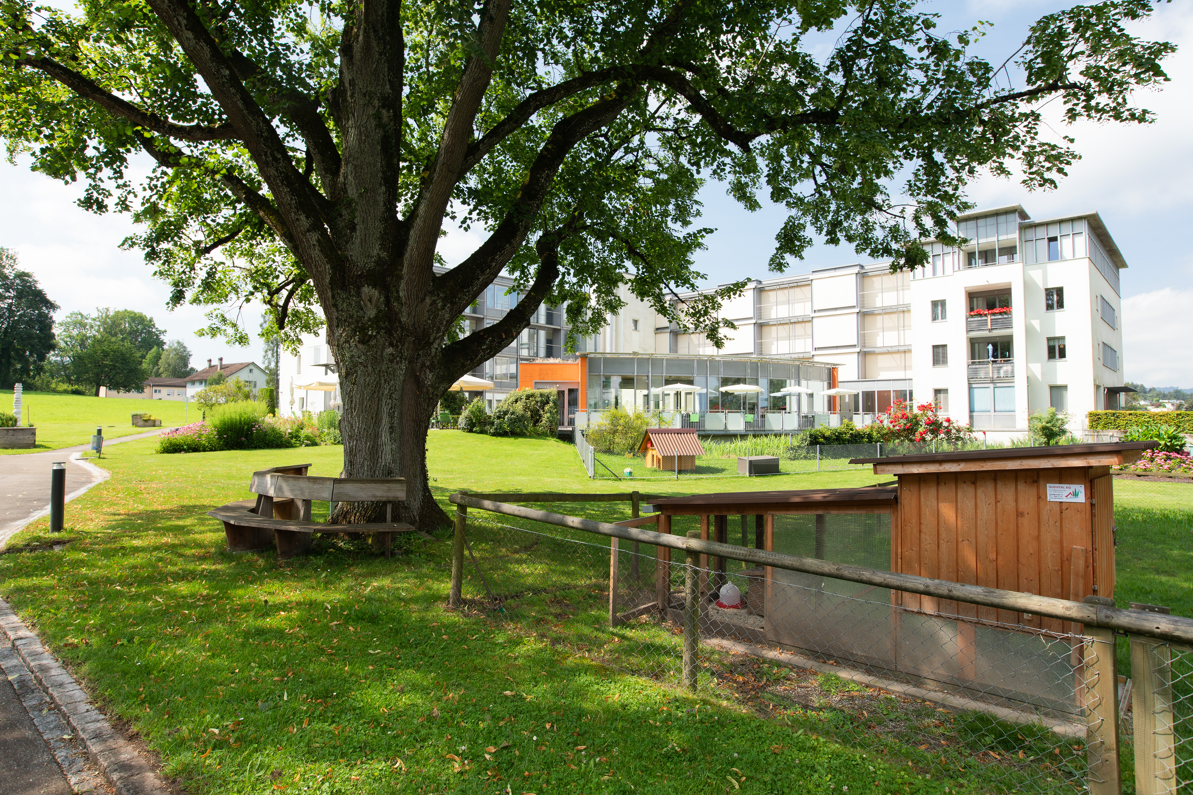 Der "Dorfplatz unter der Linde"
